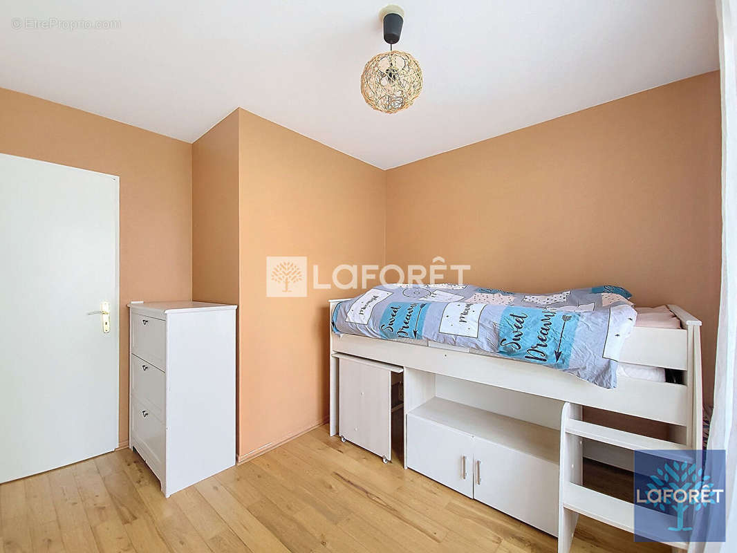 Appartement à VIGNEUX-SUR-SEINE