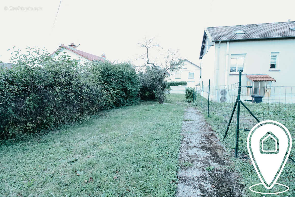 Terrain à DOMBASLE-SUR-MEURTHE