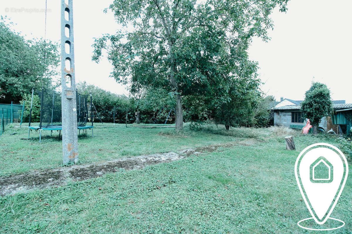 Terrain à DOMBASLE-SUR-MEURTHE