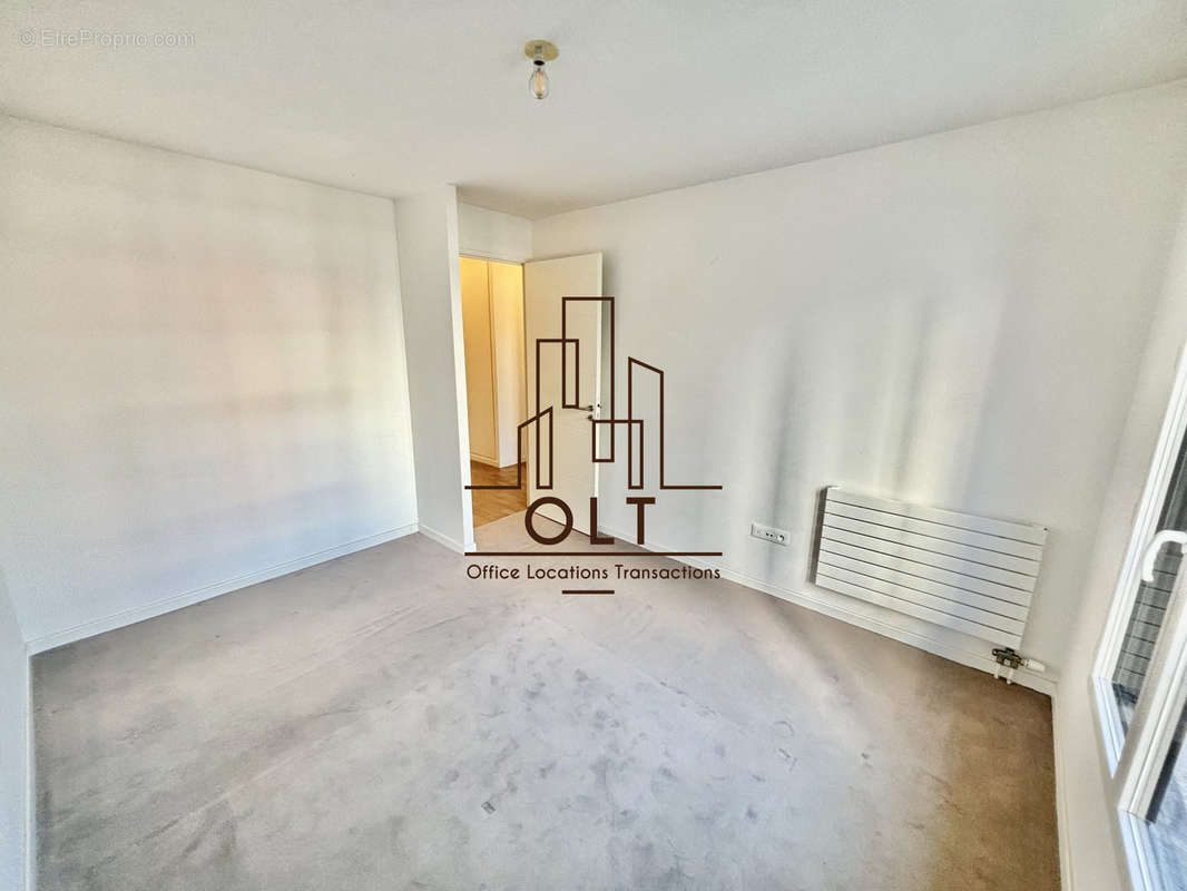 Appartement à SURESNES