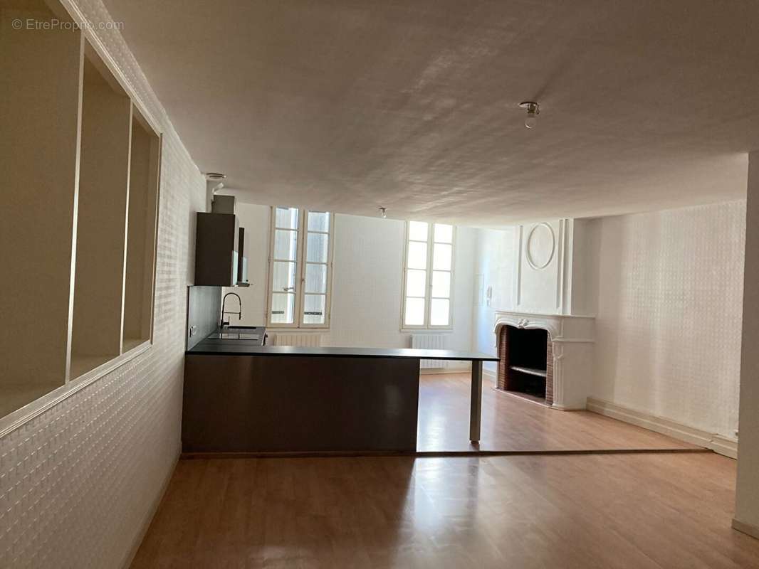 Appartement à SAINTES