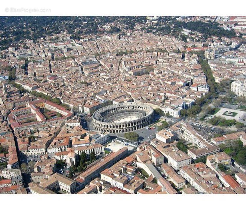 Commerce à NIMES