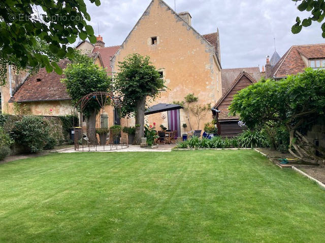 Maison à SAINT-GERMAIN-DE-LA-COUDRE