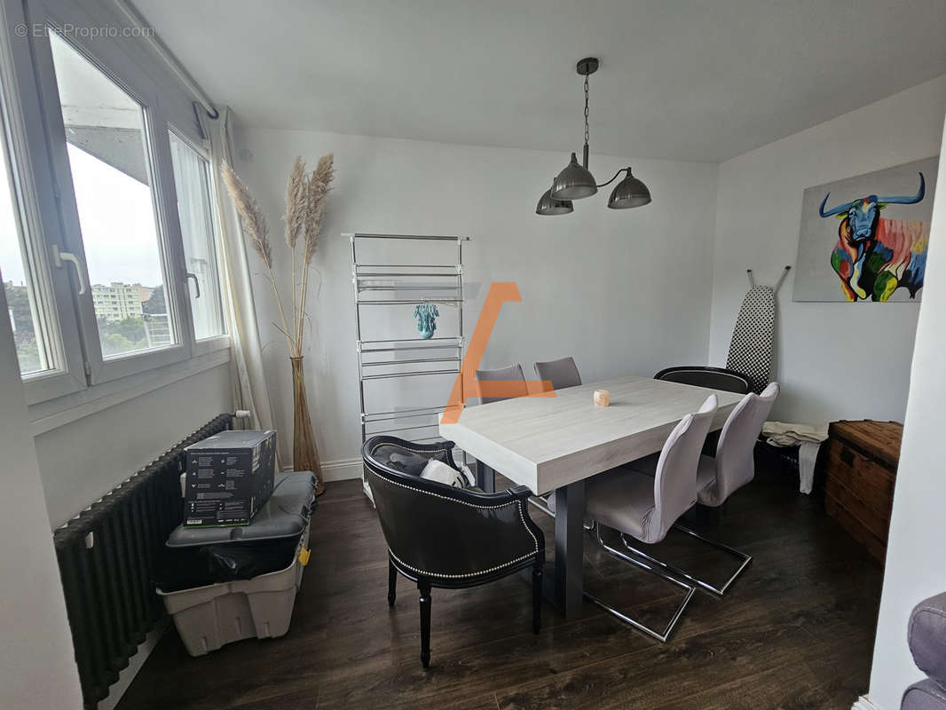 Appartement à SAINT-ETIENNE