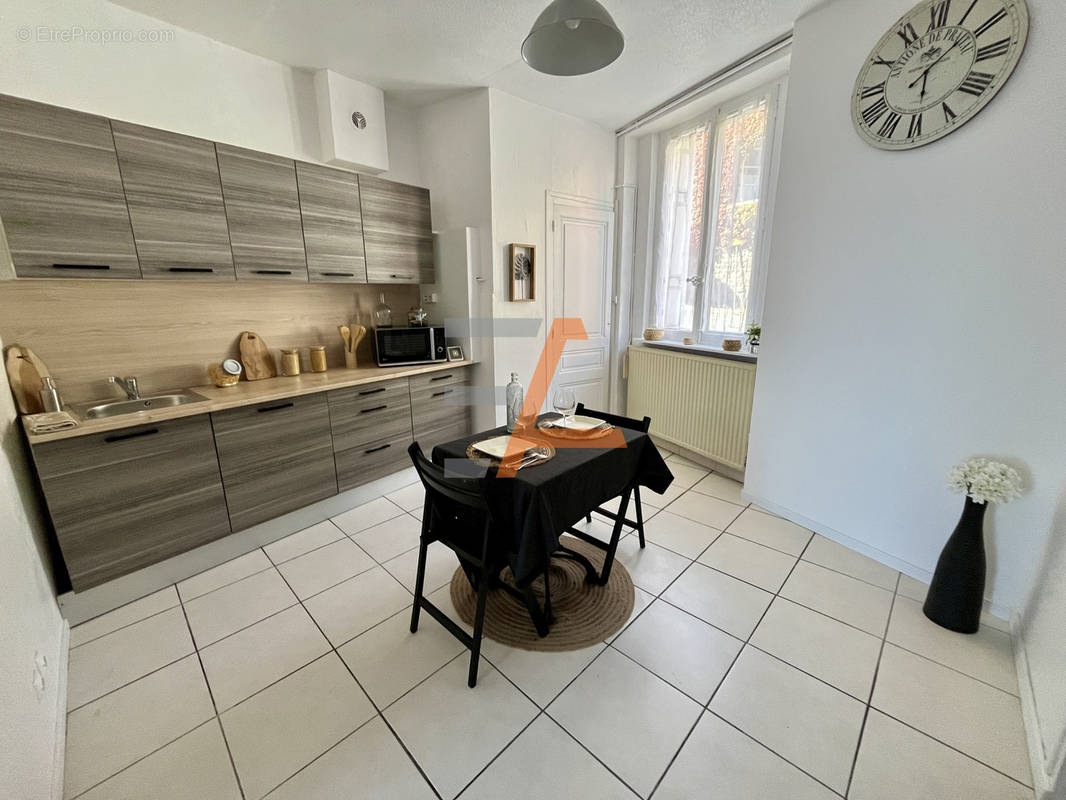 Appartement à SAINT-ETIENNE