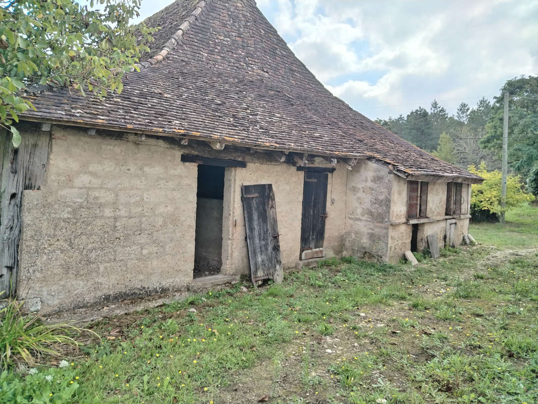 Maison à SAINT-MARTIAL-D&#039;ARTENSET