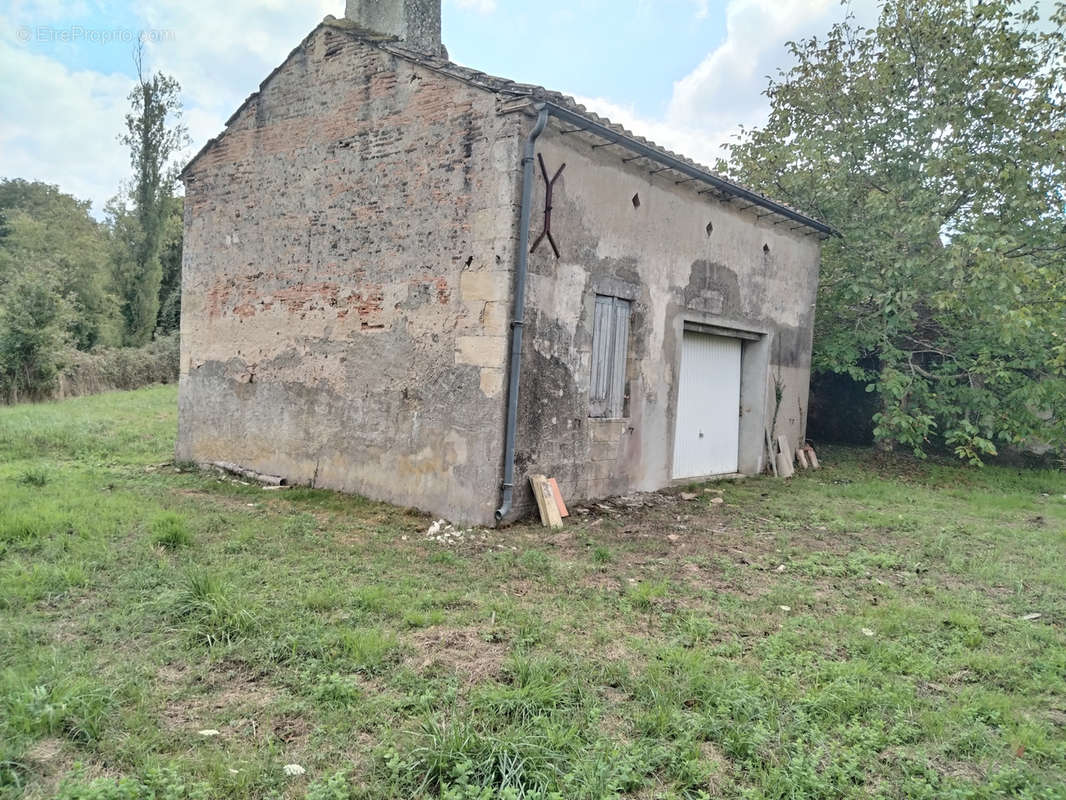 Maison à SAINT-MARTIAL-D&#039;ARTENSET