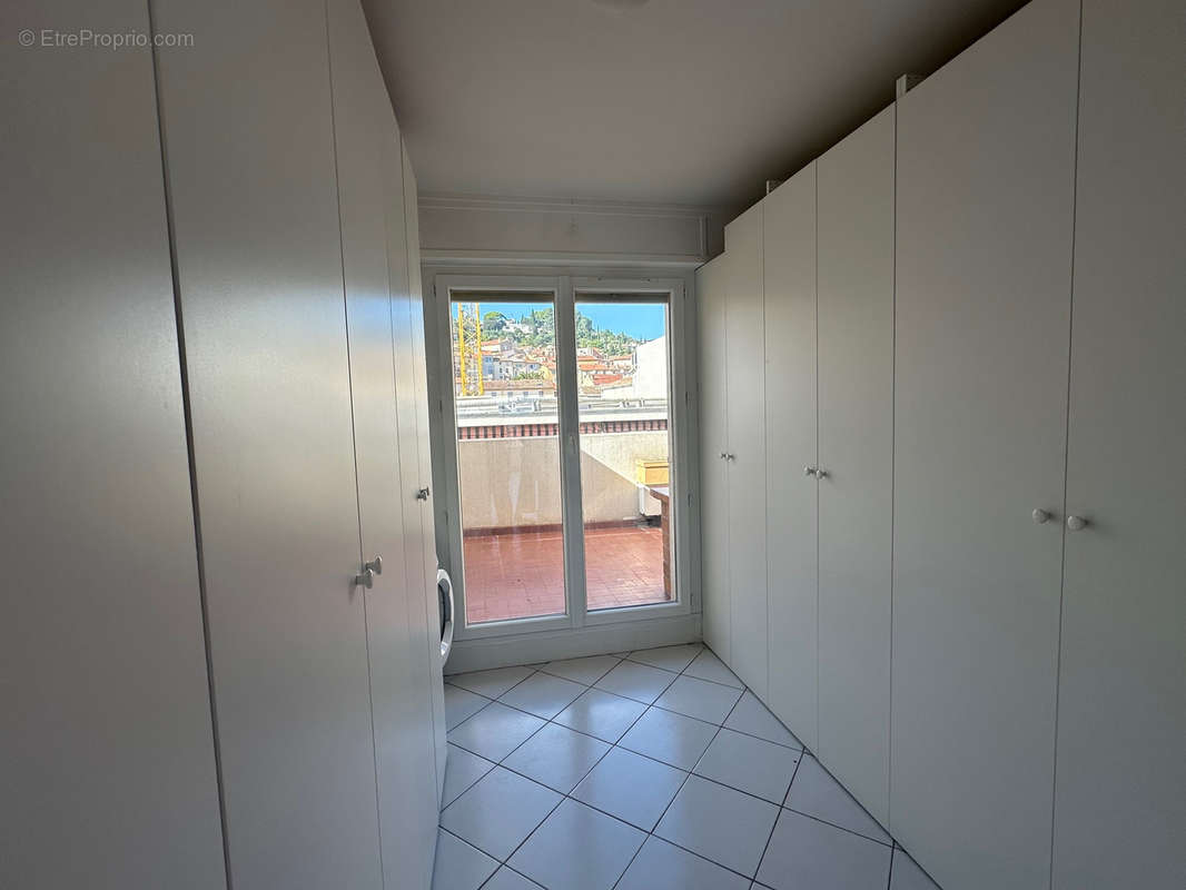 Appartement à HYERES