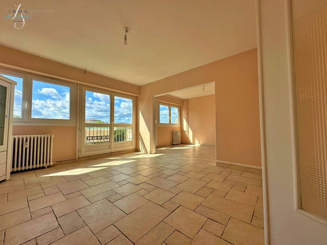 Appartement à BOURG-EN-BRESSE