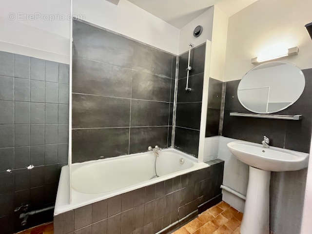 Appartement à MARSEILLE-12E