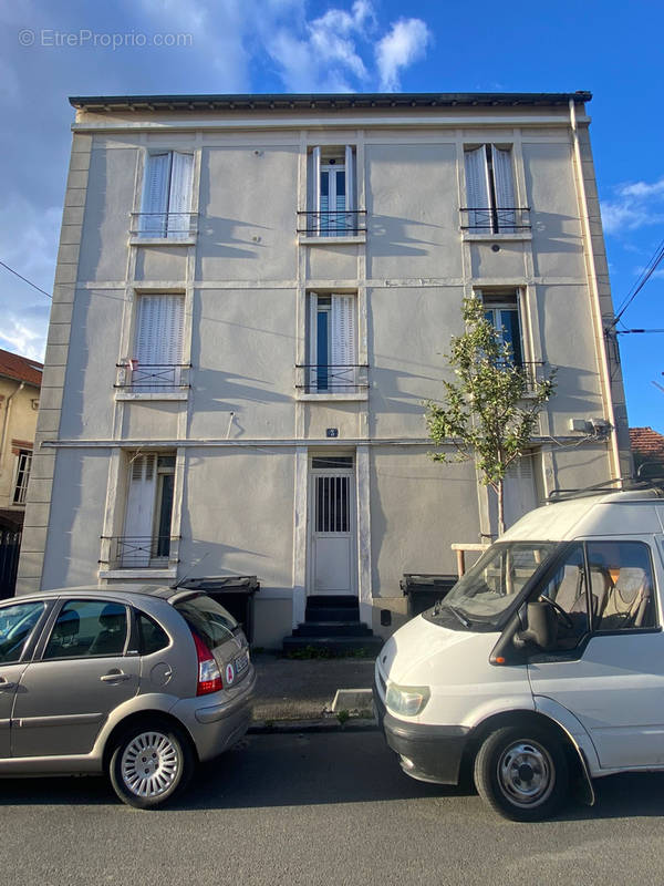 Appartement à STAINS