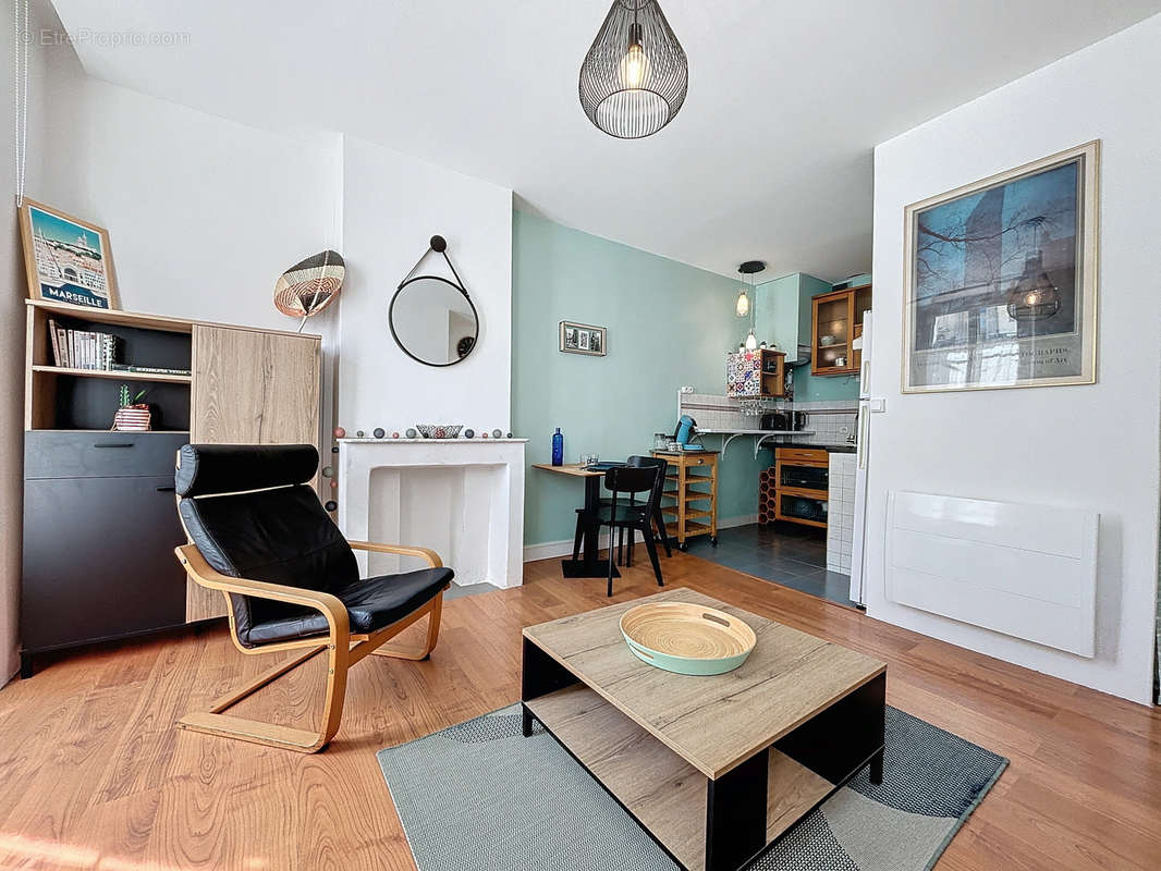 Appartement à MARSEILLE-7E