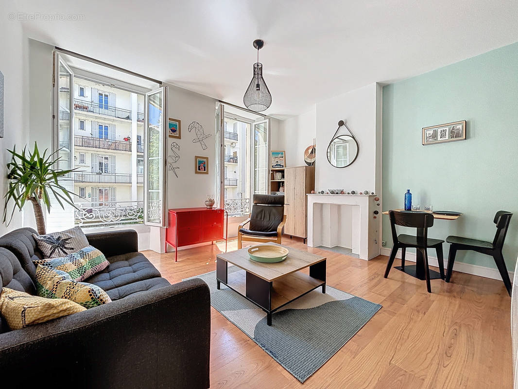 Appartement à MARSEILLE-7E