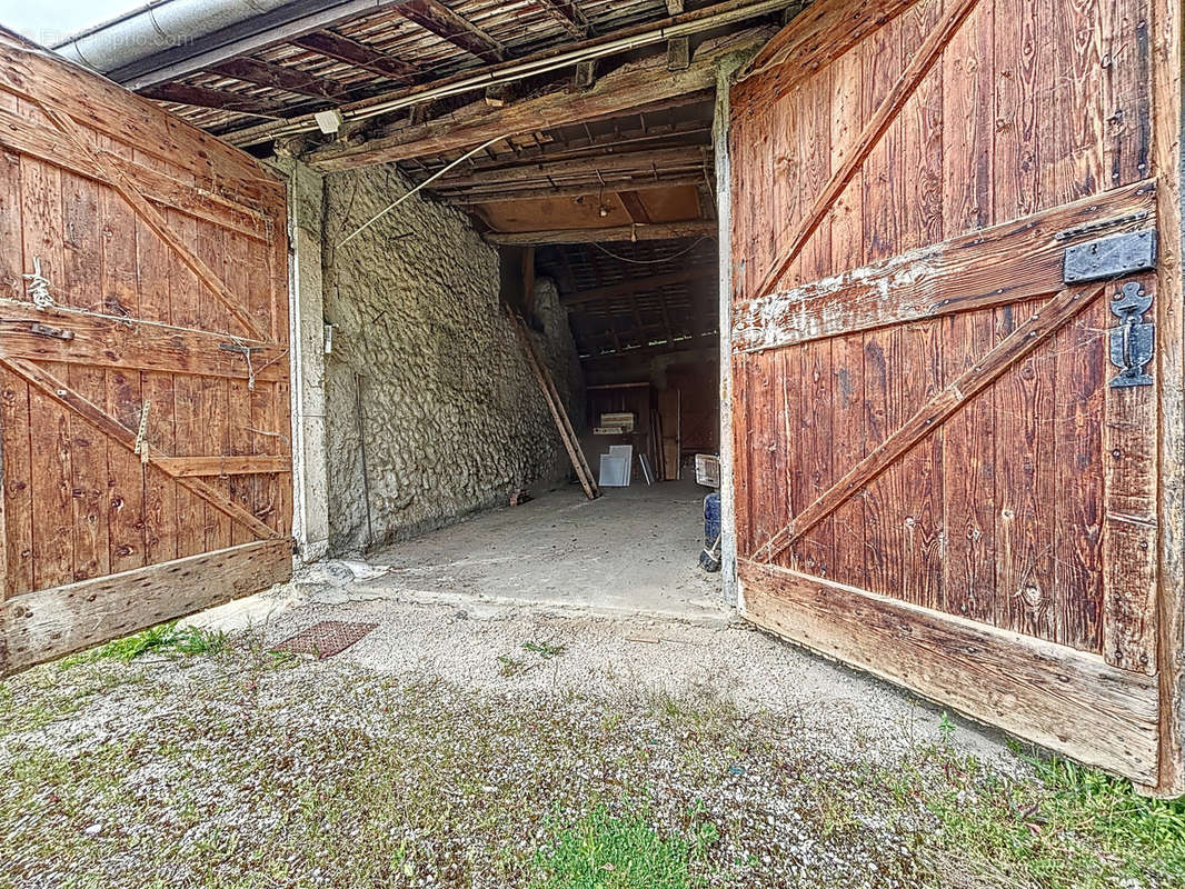 Maison à VALLIERES