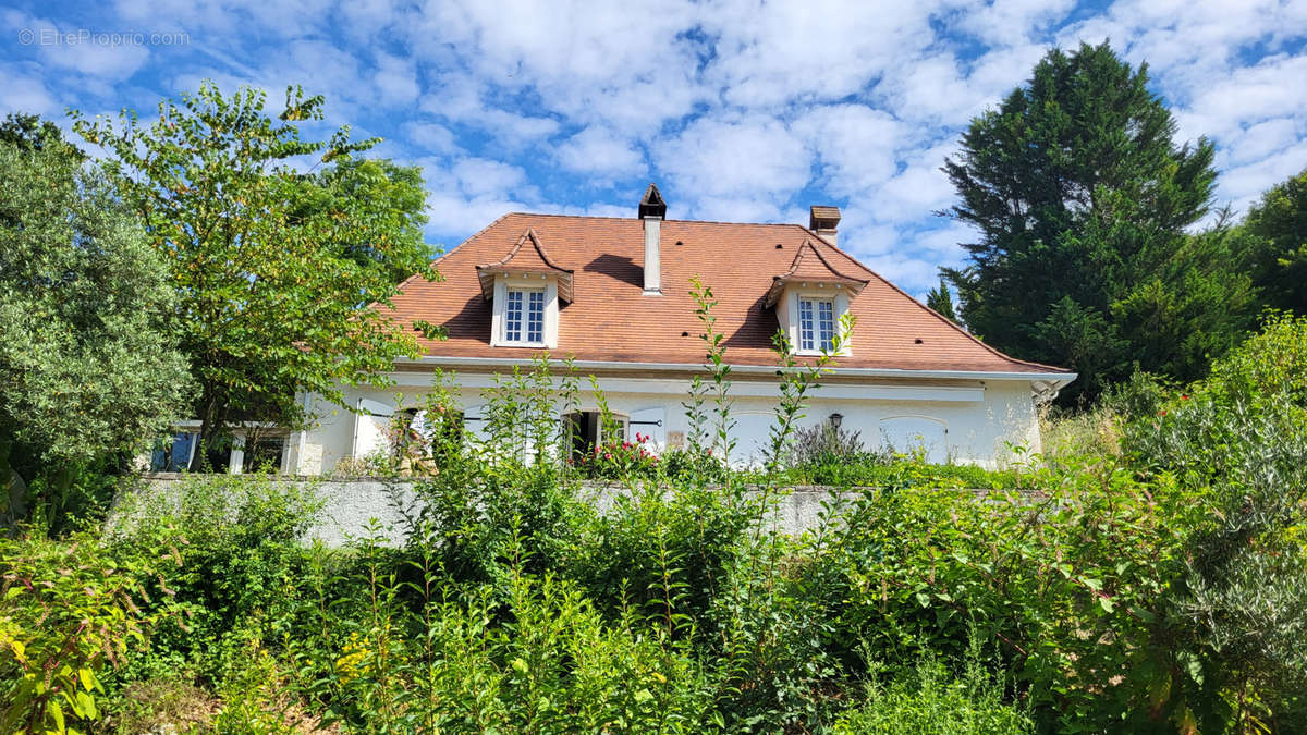 Maison à MONTAGRIER