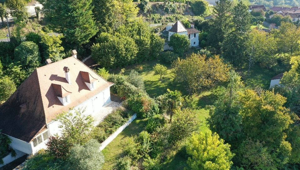 Maison à MONTAGRIER