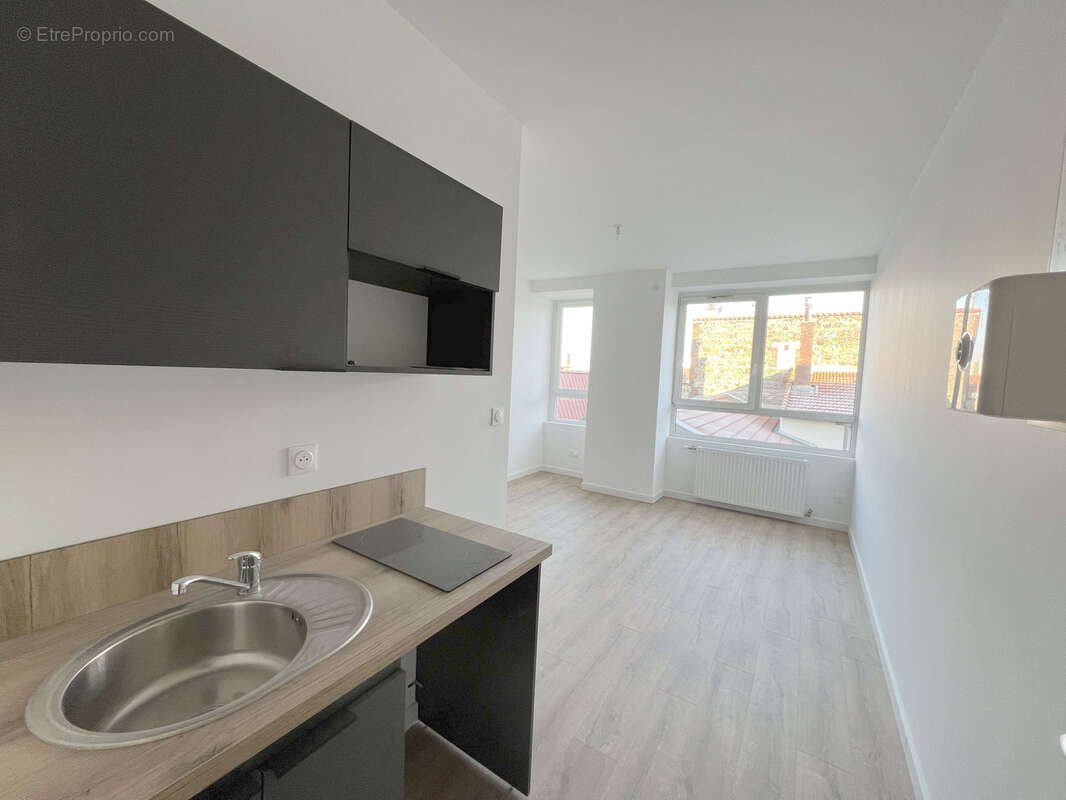 Appartement à SAINT-ETIENNE