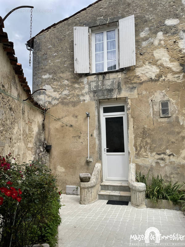 Maison à COGNAC