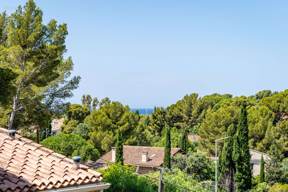 Appartement à SAINT-CYR-SUR-MER