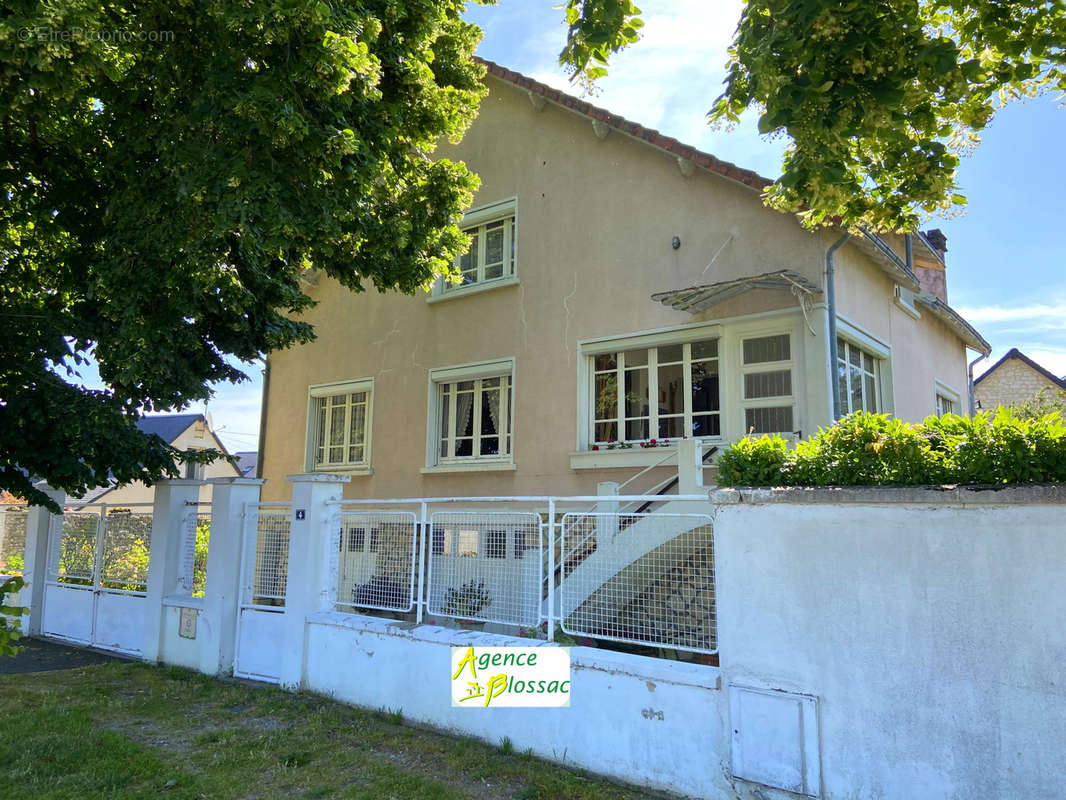 Maison à CHATELLERAULT