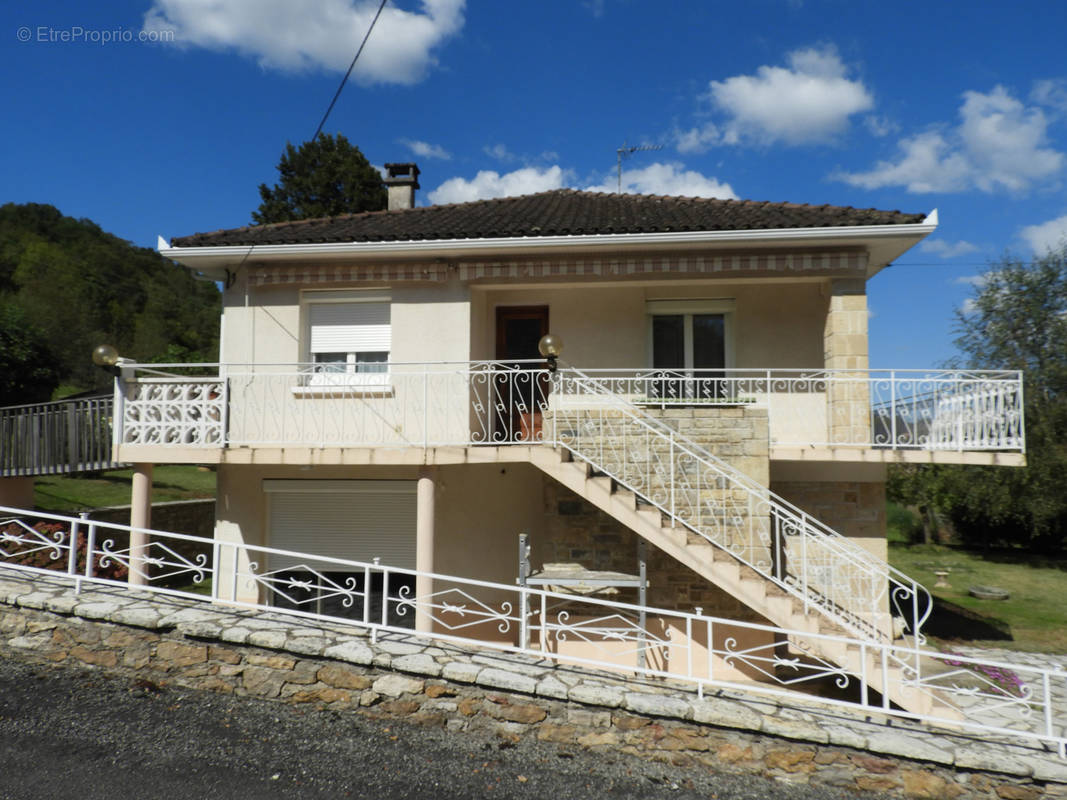 Maison à VILLEFRANCHE-DE-ROUERGUE