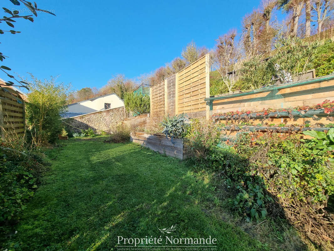 Maison à BERNAY