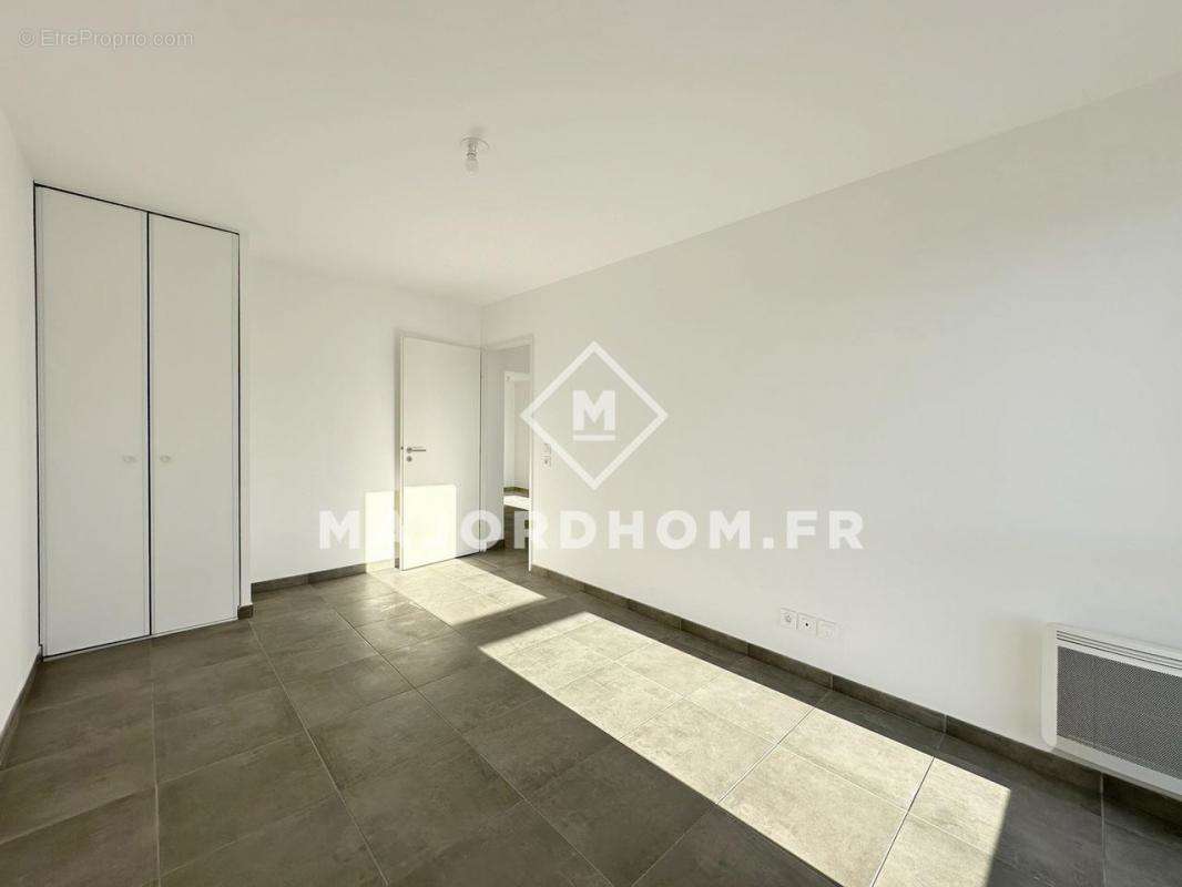 Appartement à MARSEILLE-4E