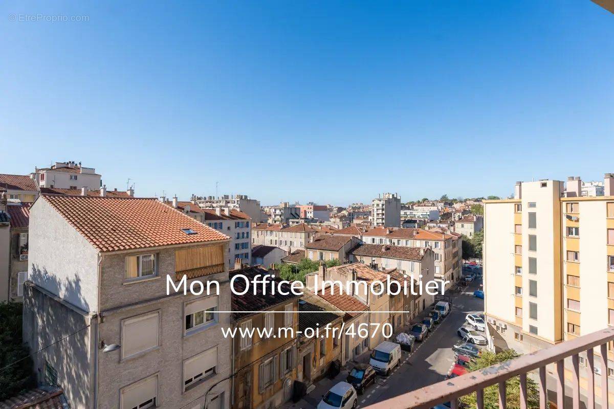 Appartement à MARSEILLE-4E