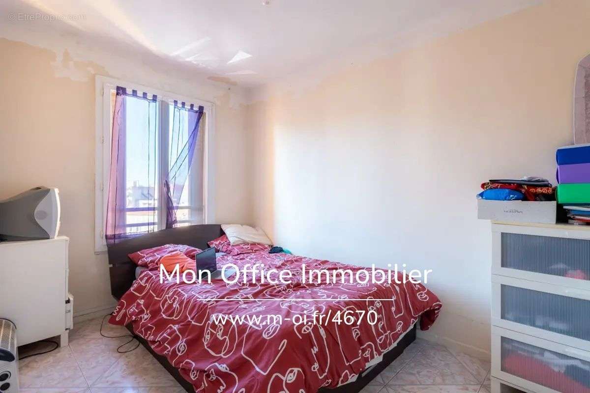 Appartement à MARSEILLE-4E