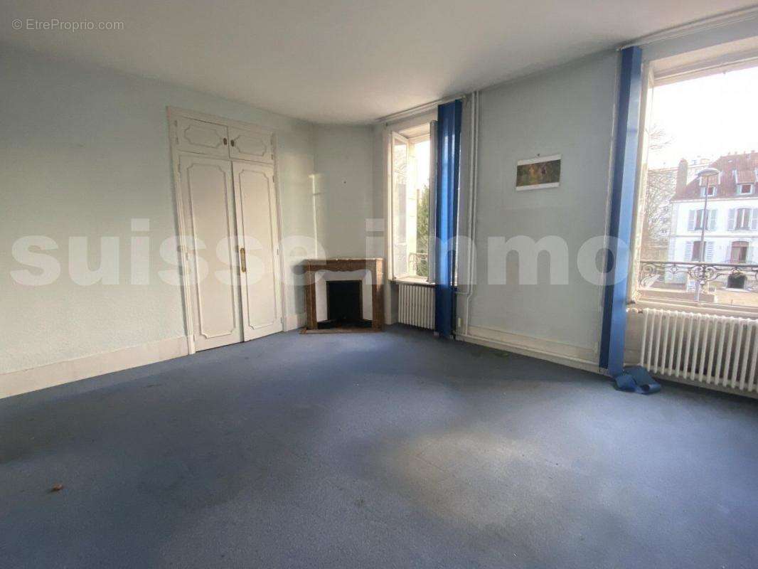 Appartement à LONS-LE-SAUNIER