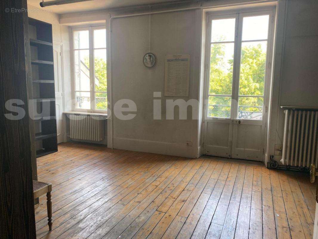 Appartement à LONS-LE-SAUNIER