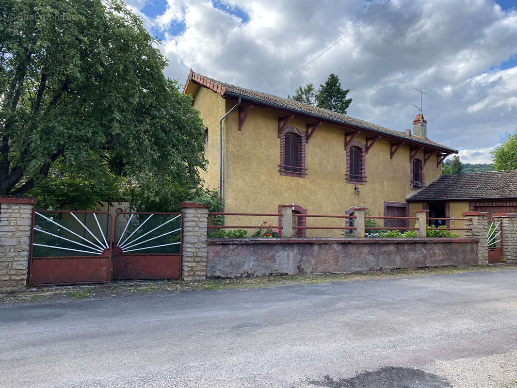 Maison à NOLAY