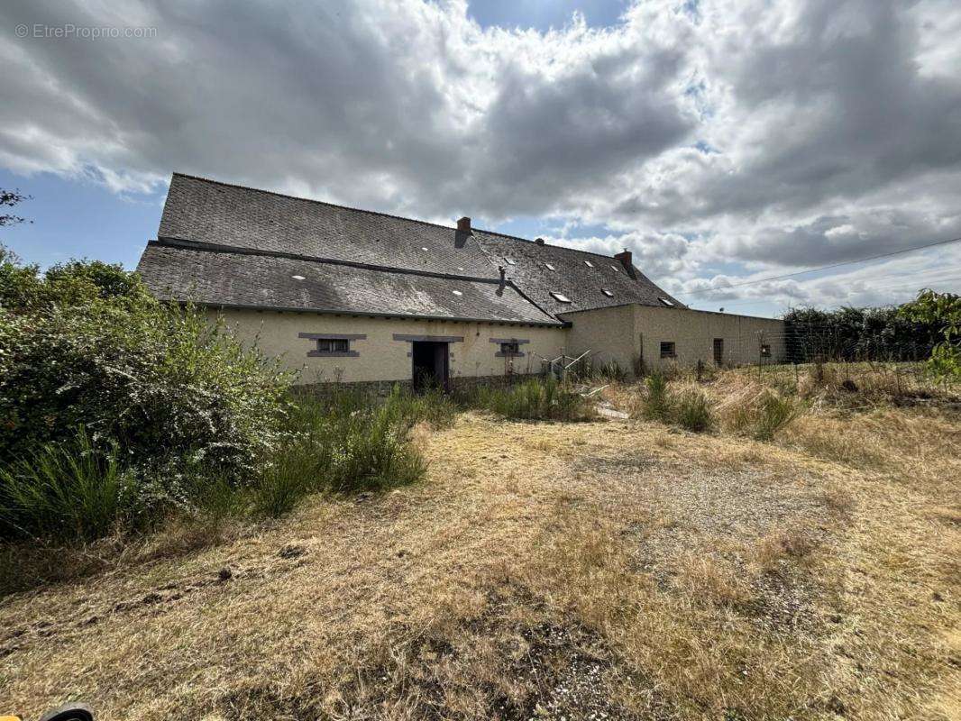 Maison à LANDUJAN