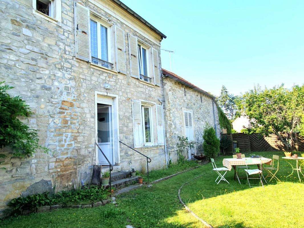 Maison à BOURRON-MARLOTTE