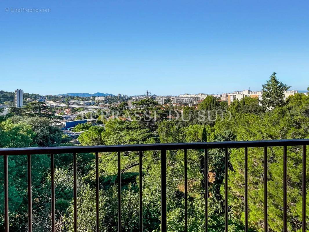 Appartement à MARSEILLE-13E