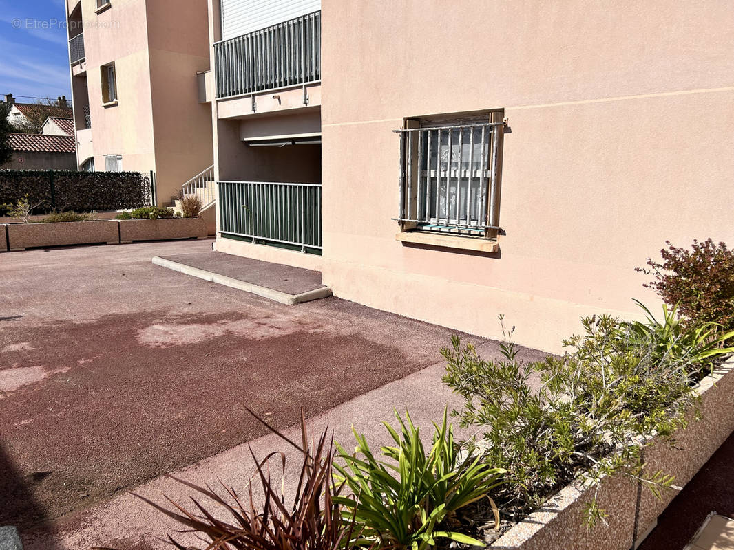 Appartement à SIX-FOURS-LES-PLAGES