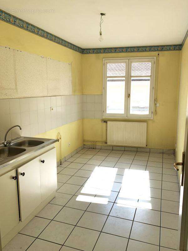 Appartement à SAINT-ETIENNE