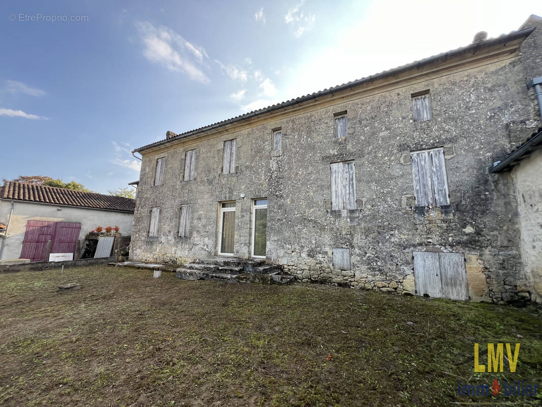 Maison à SAINT-GENES-DE-CASTILLON