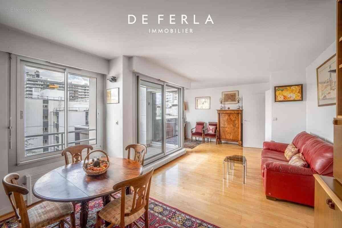 Appartement à PARIS-15E