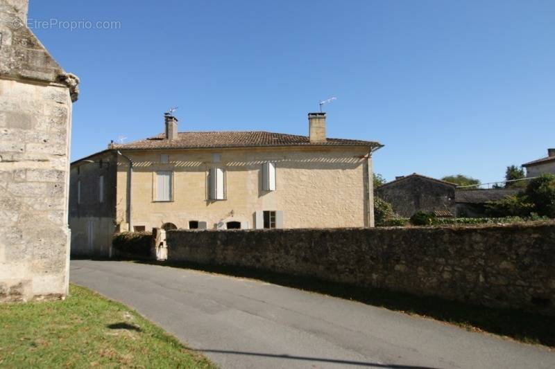 Maison à NERIGEAN