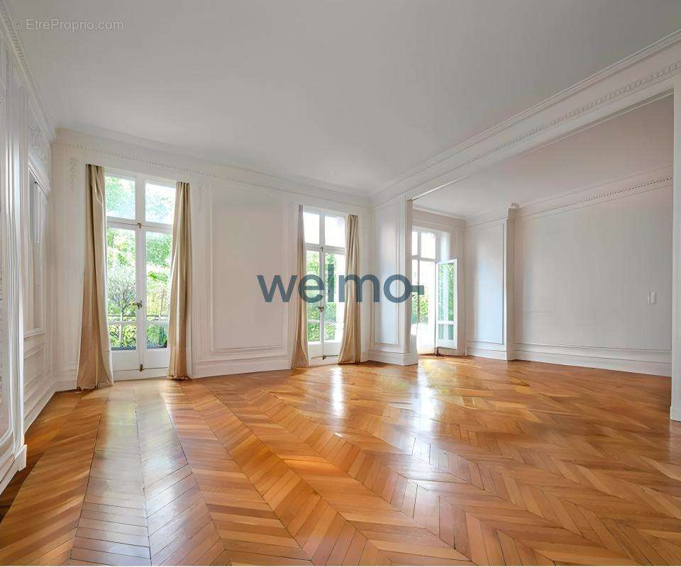 Appartement à PARIS-7E