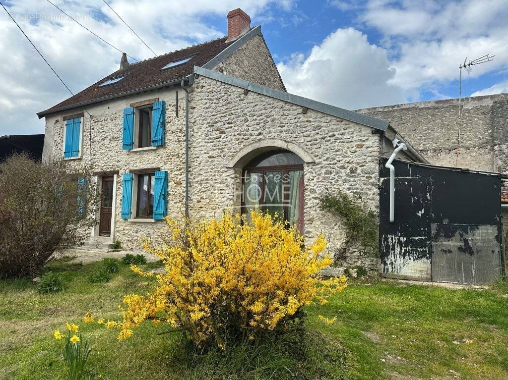 Maison à LA FERTE-GAUCHER