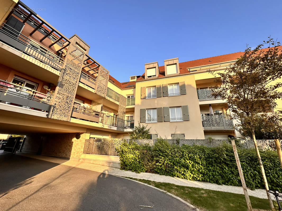 Appartement à BROU-SUR-CHANTEREINE