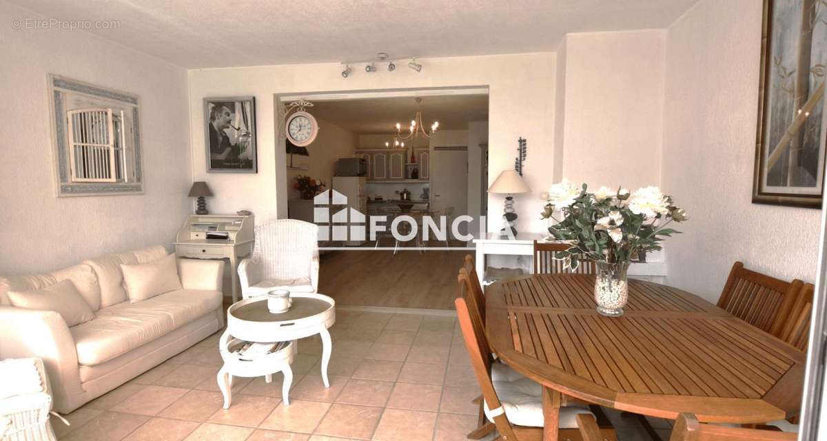 Appartement à BORMES-LES-MIMOSAS