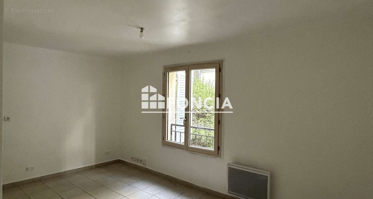 Appartement à CORBEIL-ESSONNES