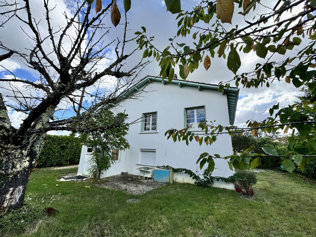 Maison à MONTAYRAL