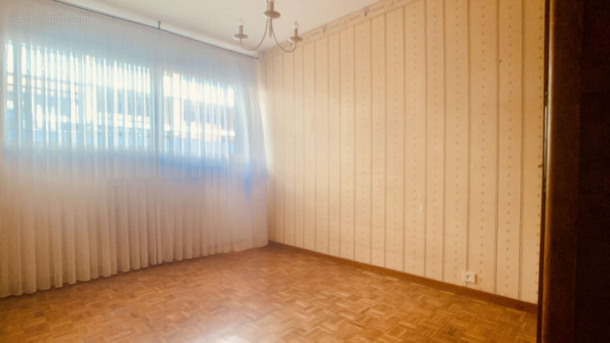 Appartement à MARSEILLE-9E