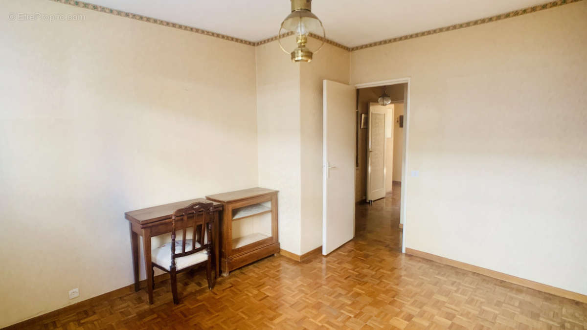 Appartement à MARSEILLE-9E