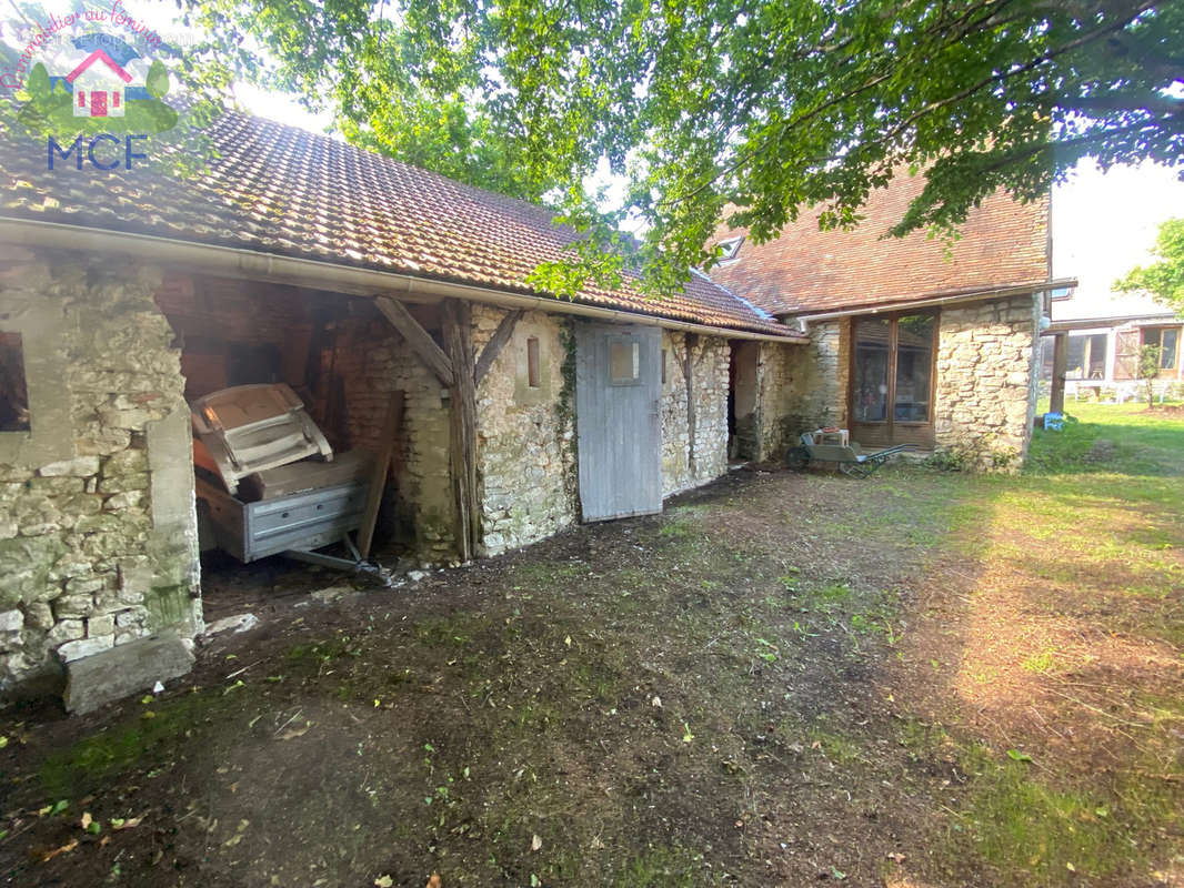 Maison à BUEIL