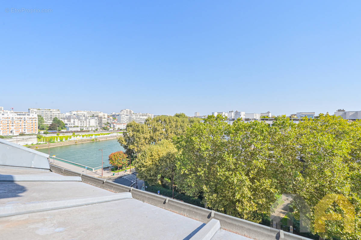 Appartement à NEUILLY-SUR-SEINE